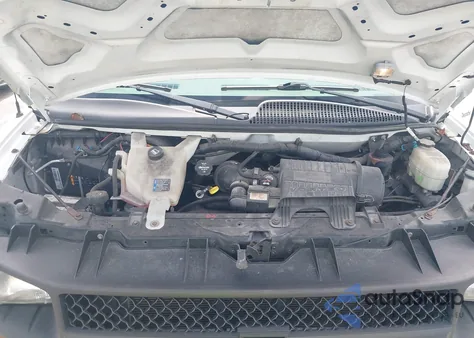 2015 Chevrolet Express 2500 Work Van z USA, uszkodzony, nr VIN 1GCWGFCF0F1109375